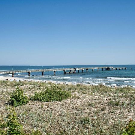 Nah Am Meer, Ruhige Lage, Gratis Nutzung Vom Ahoi Erlebnisbad Und Sauna In Sellin - Haus Inselblick Fewo 01 Goehren  Extérieur photo