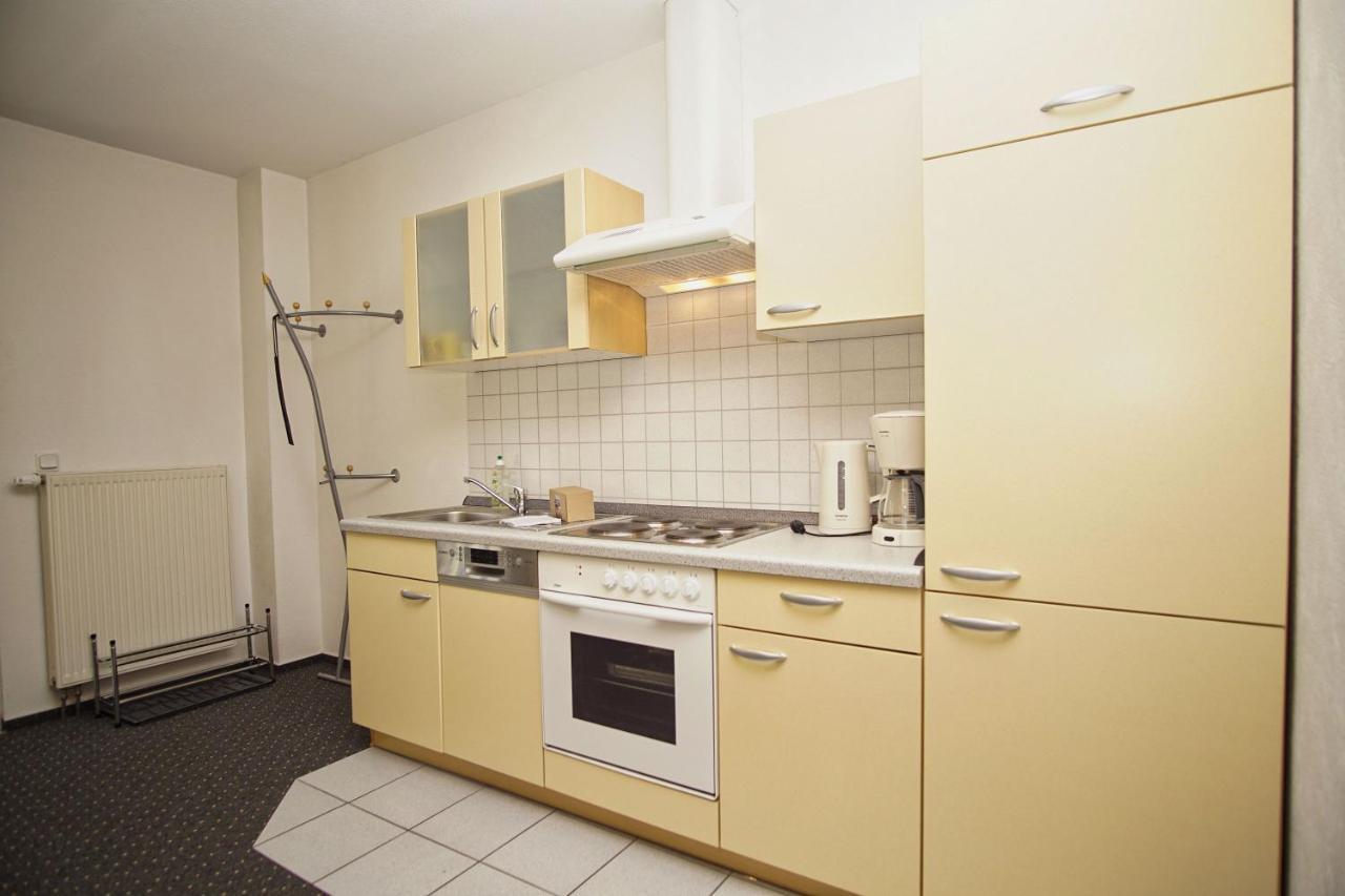Nah Am Meer, Ruhige Lage, Gratis Nutzung Vom Ahoi Erlebnisbad Und Sauna In Sellin - Haus Inselblick Fewo 01 Goehren  Extérieur photo