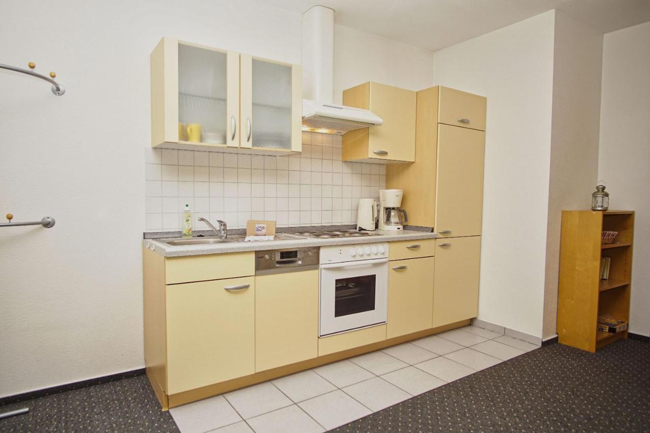 Nah Am Meer, Ruhige Lage, Gratis Nutzung Vom Ahoi Erlebnisbad Und Sauna In Sellin - Haus Inselblick Fewo 01 Goehren  Extérieur photo