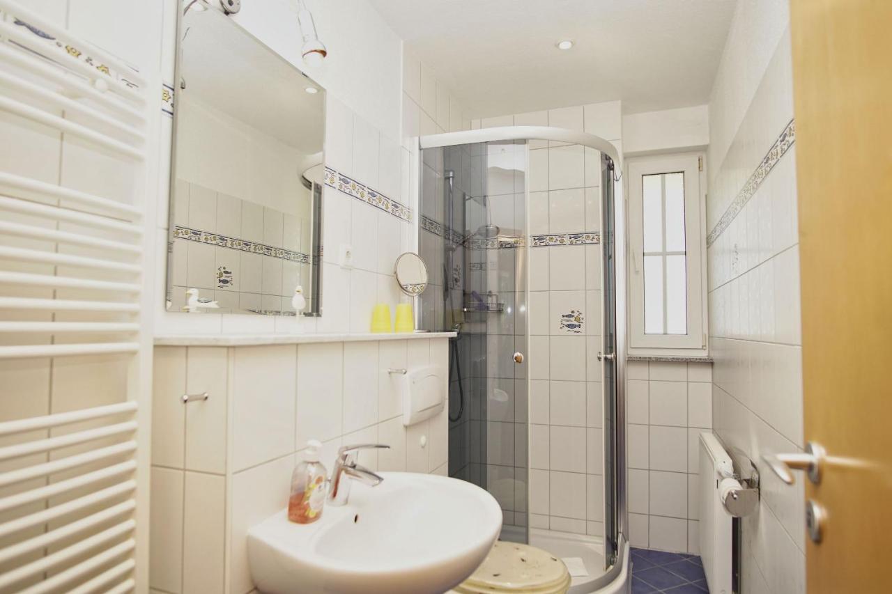 Nah Am Meer, Ruhige Lage, Gratis Nutzung Vom Ahoi Erlebnisbad Und Sauna In Sellin - Haus Inselblick Fewo 01 Goehren  Extérieur photo